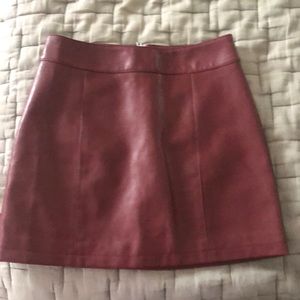 Forever 21 burgundy pleather mini skirt with lining (small)